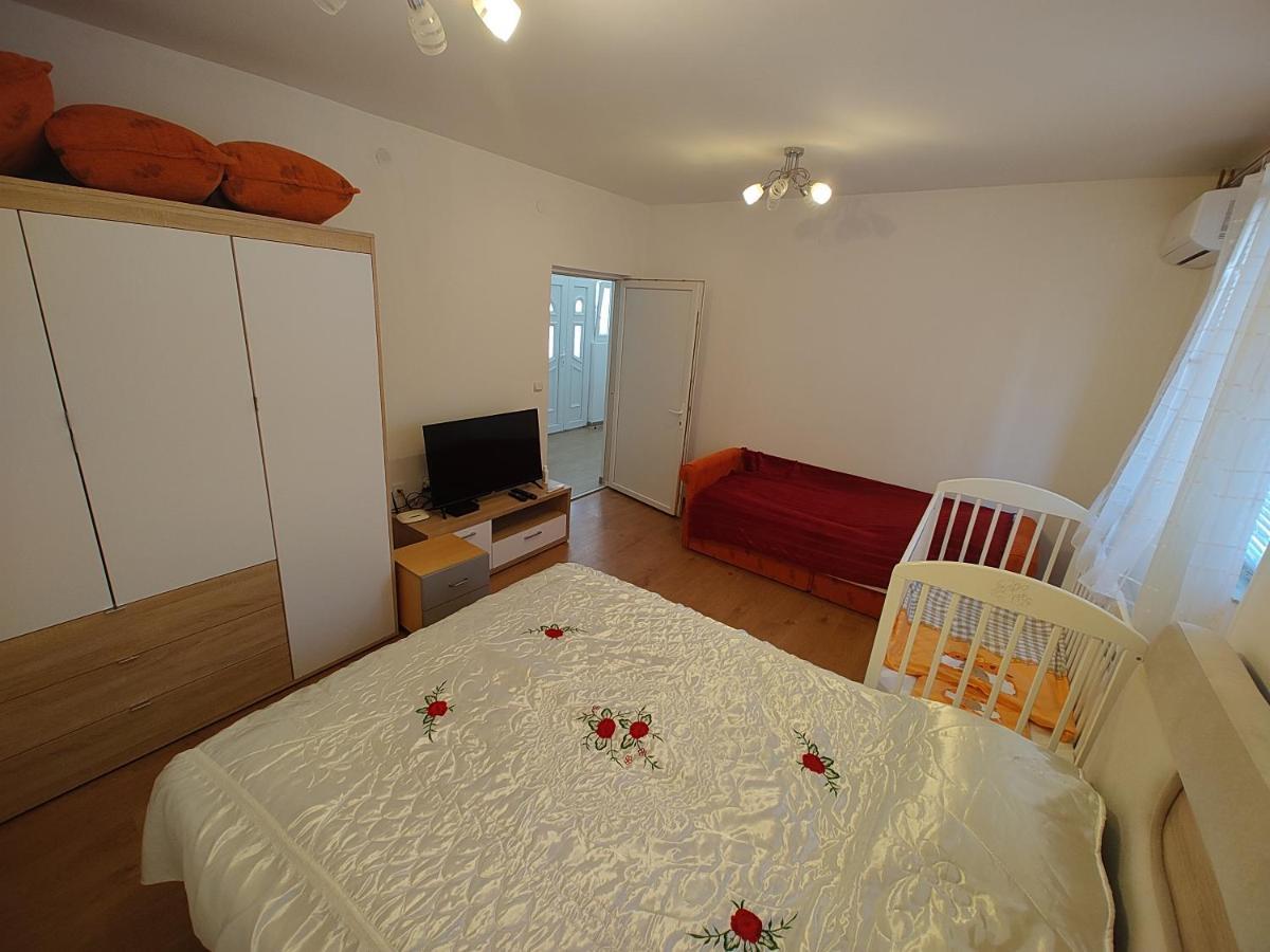 Apartman Anastasija Surčin Esterno foto