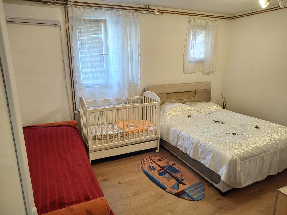 Apartman Anastasija Surčin Esterno foto