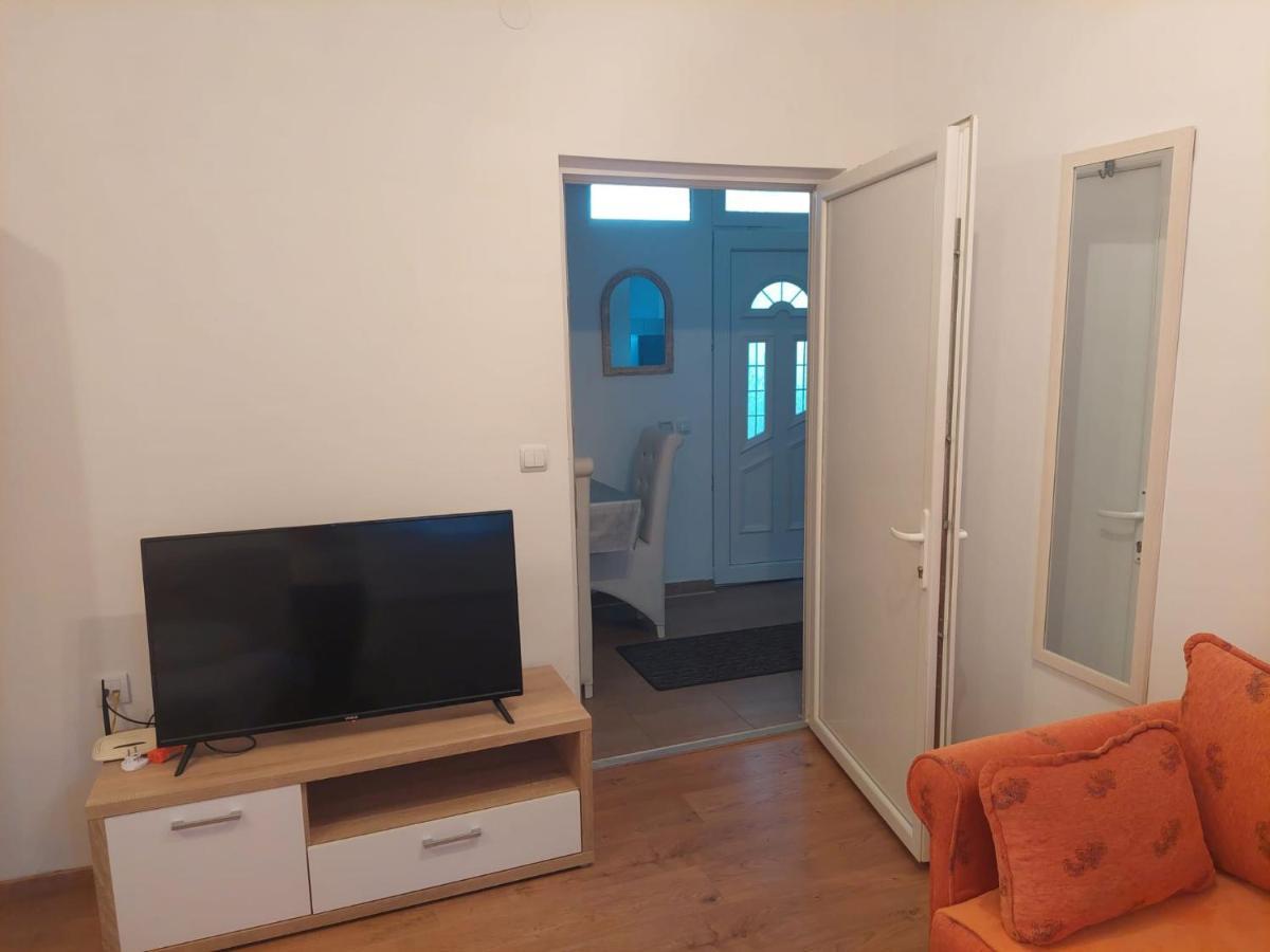 Apartman Anastasija Surčin Esterno foto