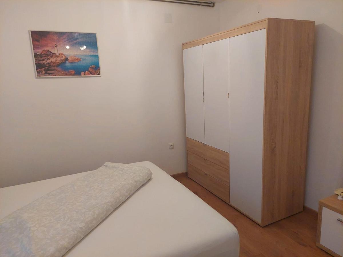 Apartman Anastasija Surčin Esterno foto